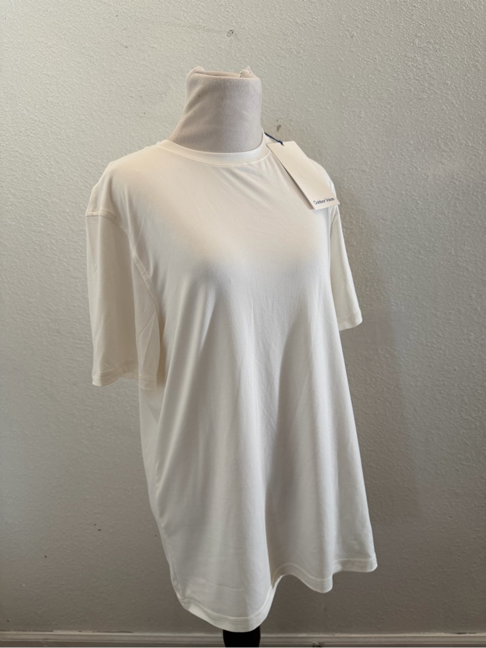 Outdoor Voices white Short Sleeve Crewneck cloudknit Tee bio dry anti odor